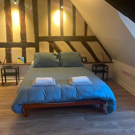 Le Backstage Apartment Bourges Exterior photo